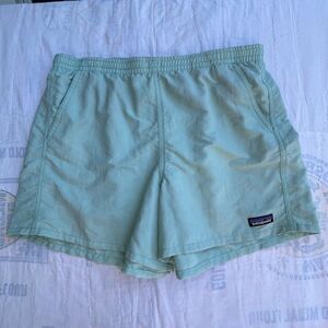 Patagonia Green Mesh Lined Elastic Waist Baggies Shorts Swim Trunks Size Large